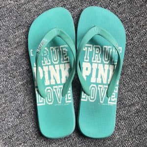 ⭐️ VS PINK Flip Flops
